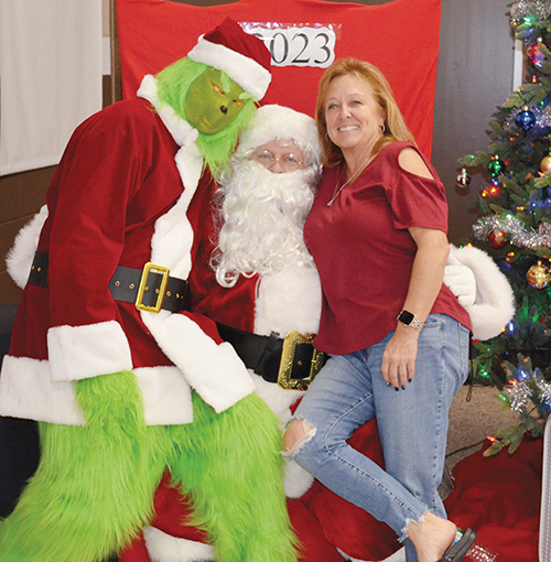 Local 177’s children’s Christmas party was successful thanks to many volunteers, such as Raymond Easter (the Grinch), Carlos Nunez (Santa) and Office Manager Lisa Gibbons.