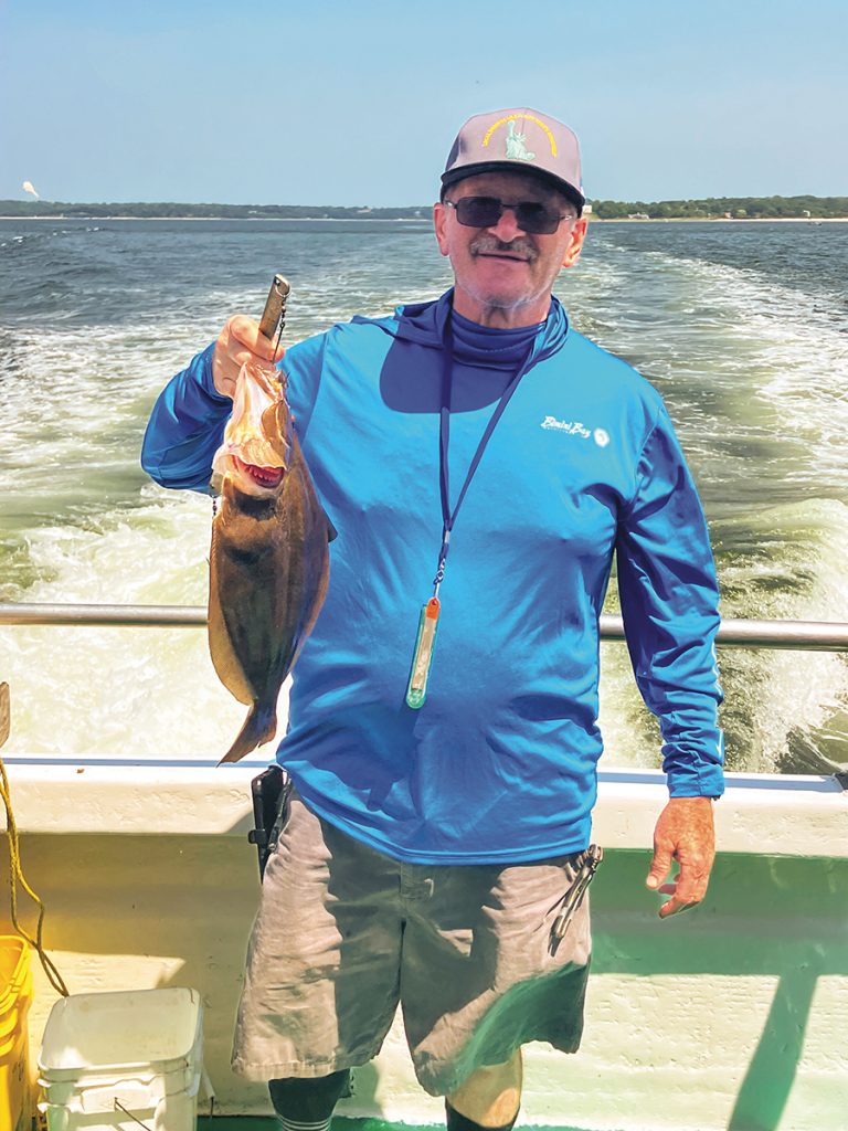 Local 3 Westchester/Putnam Chapter Retirees’ Club member Nick Durso with the winning catch of the day.