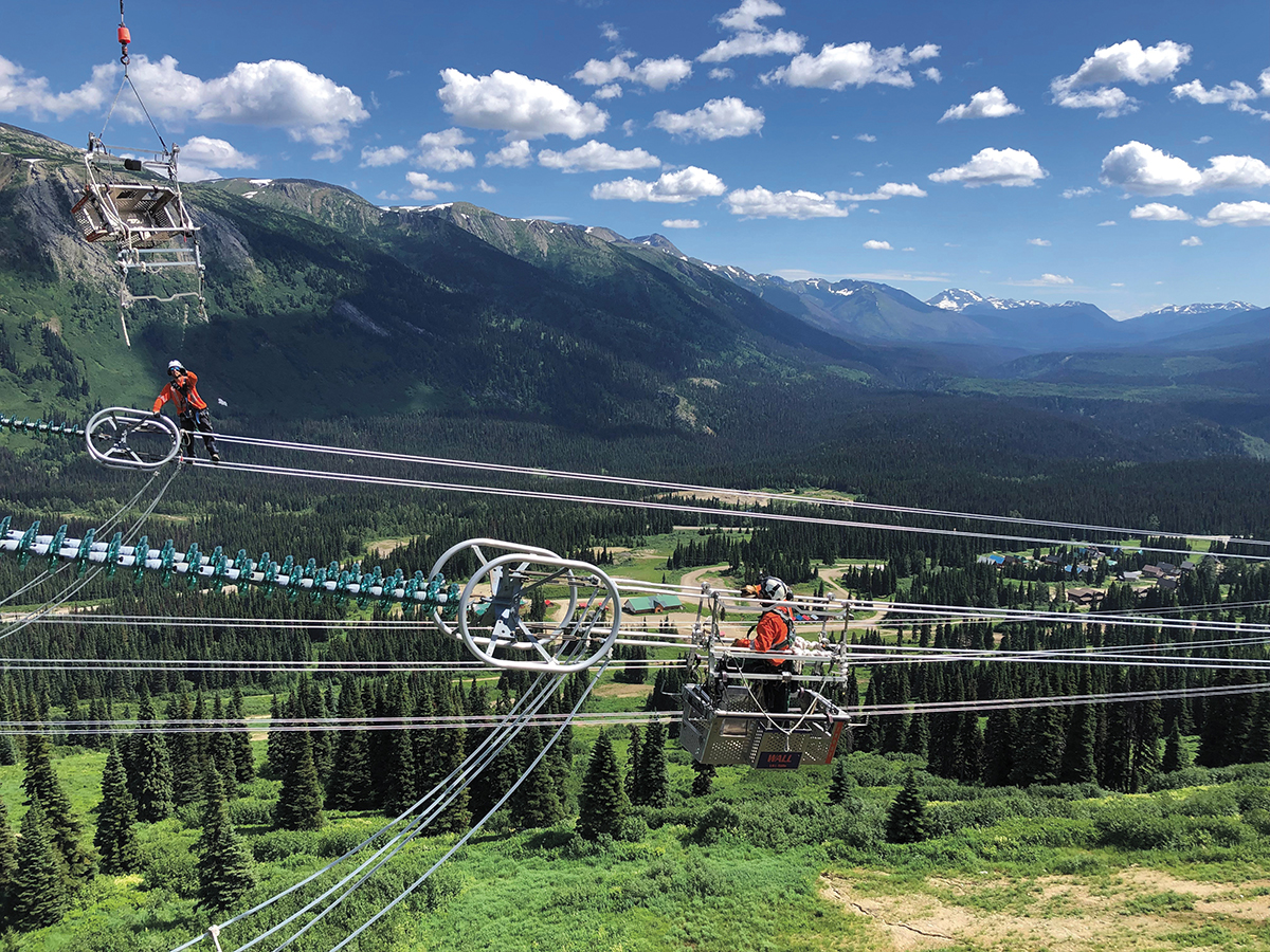 2024 Photo Contest Honorable Mention – Utility: Jamie Lowe. Vancouver, British Columbia, Local 258