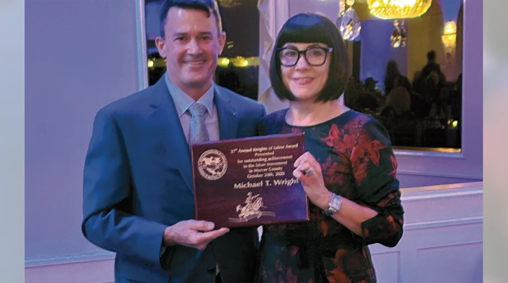 Local 269’s Brother Mike Wright receives the Knights of Labor Award from Mercer County Labor Council President Michelle Liebtag.